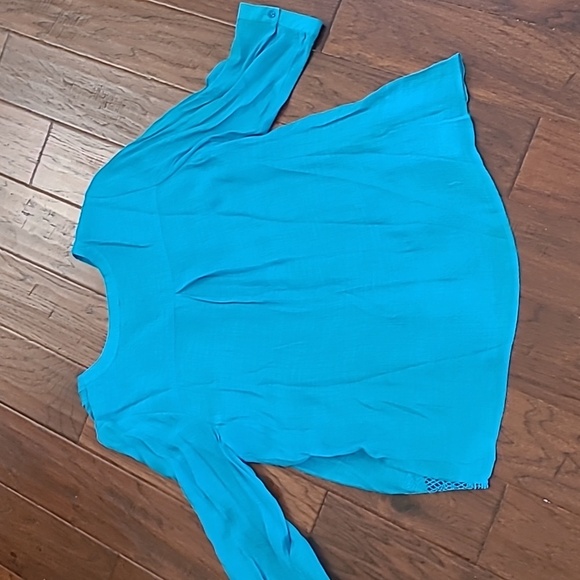 New Directions Teal Button-Up Blouse with Embroidered Hem size 1X - Picture 2 of 7